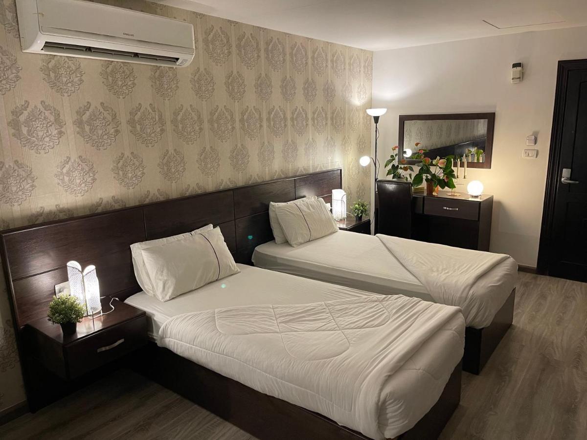 Al Joude Hotel Irbid Room photo