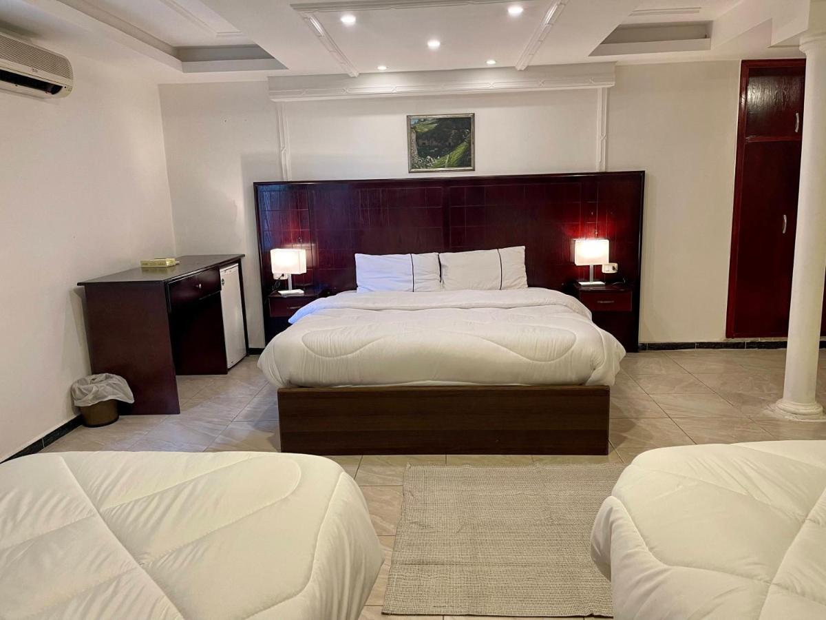 Al Joude Hotel Irbid Room photo
